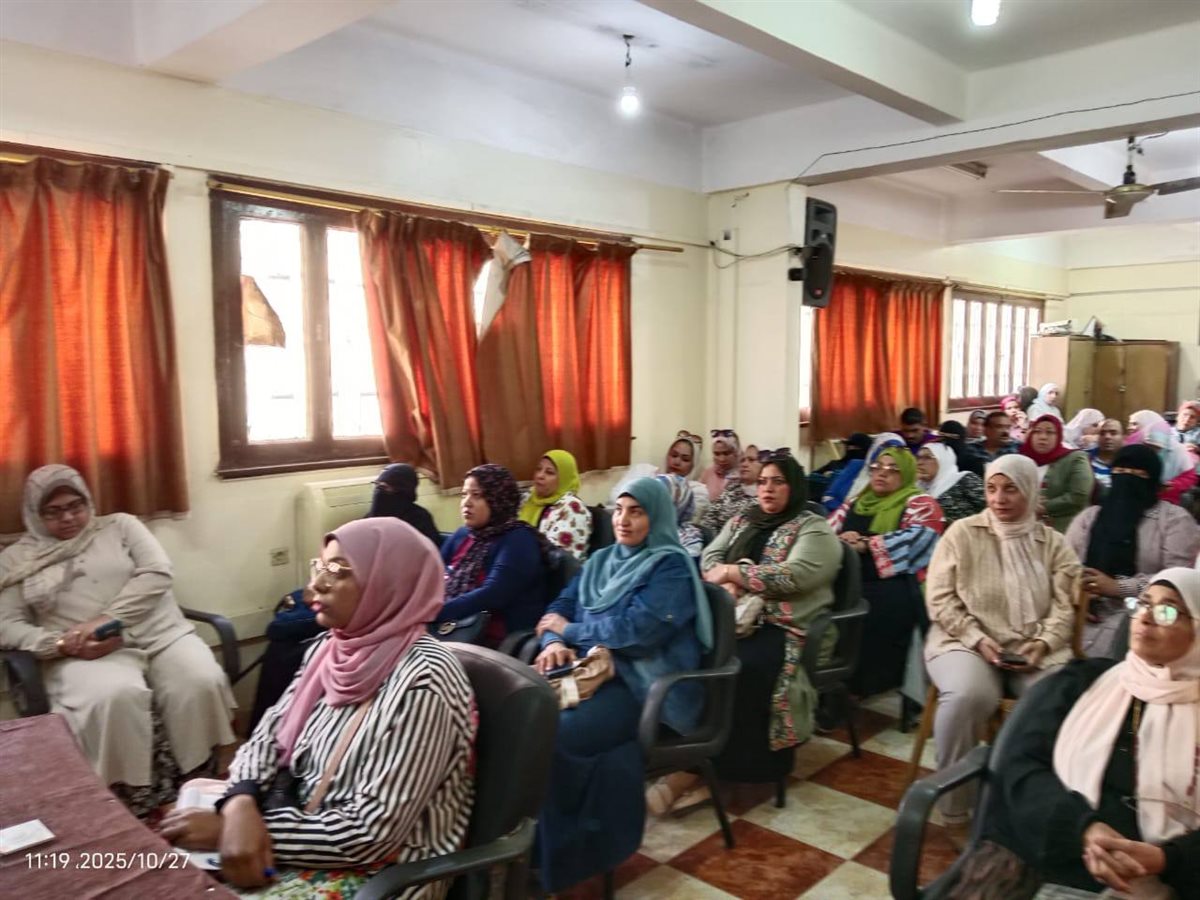 فاعليات دورة صقل مهارات الأخصائيين في مواجهة ظاهرة التنمر الإلكتروني