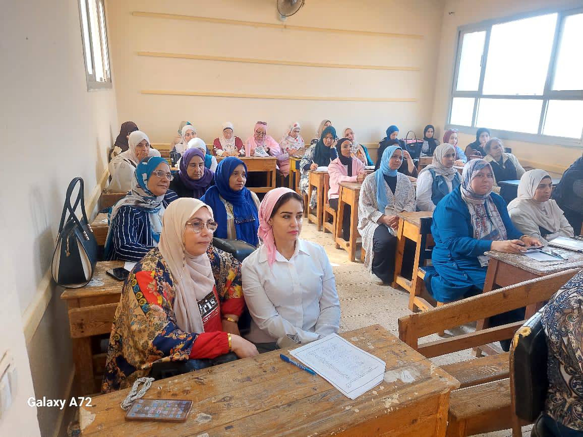 فاعليات دورة صقل مهارات الأخصائيين في مواجهة ظاهرة التنمر الإلكتروني