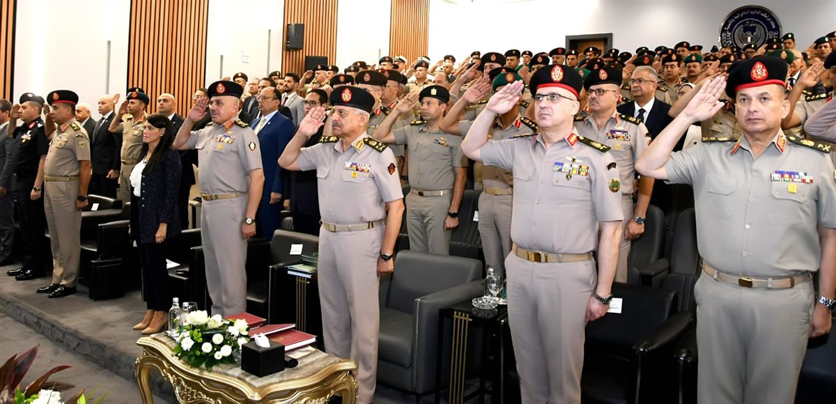 وزير الدفاع يشهد مناقشة&nbsp;البحث الرئيسى لمركز الدراسات الإستراتيجية للقوات المسلحة