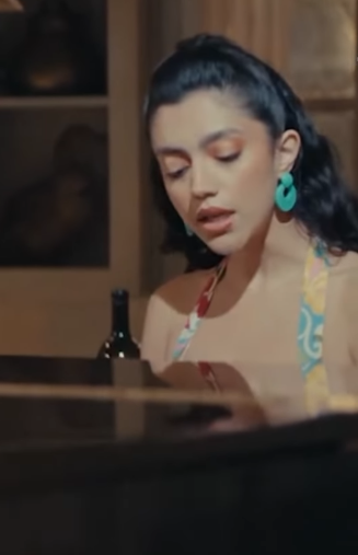 ستيفاني عطالله في مسلسل 220 يوم