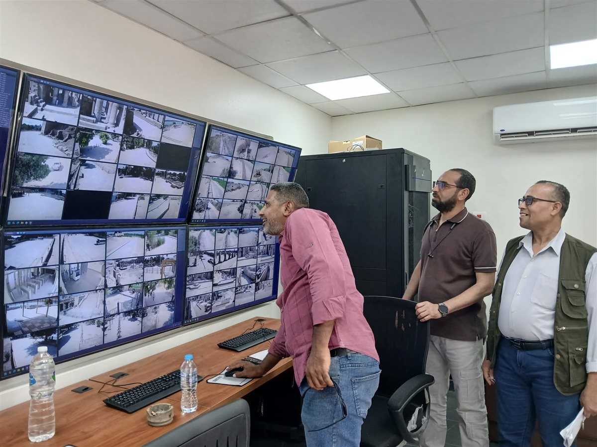 مدير عام آثار أسوان يتفقد معبد كوم أمبو 