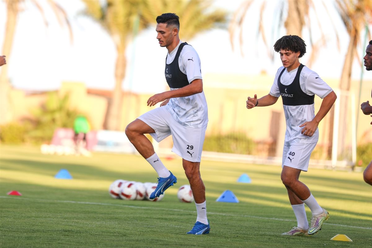 مران الفريق الأول لكرة القدم بالنادي المصري