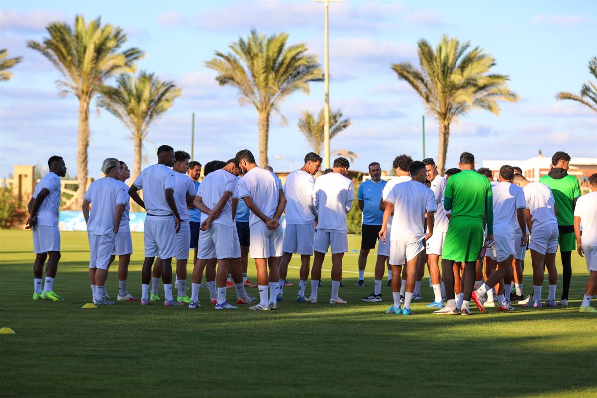 مران الفريق الأول لكرة القدم بالنادي المصري