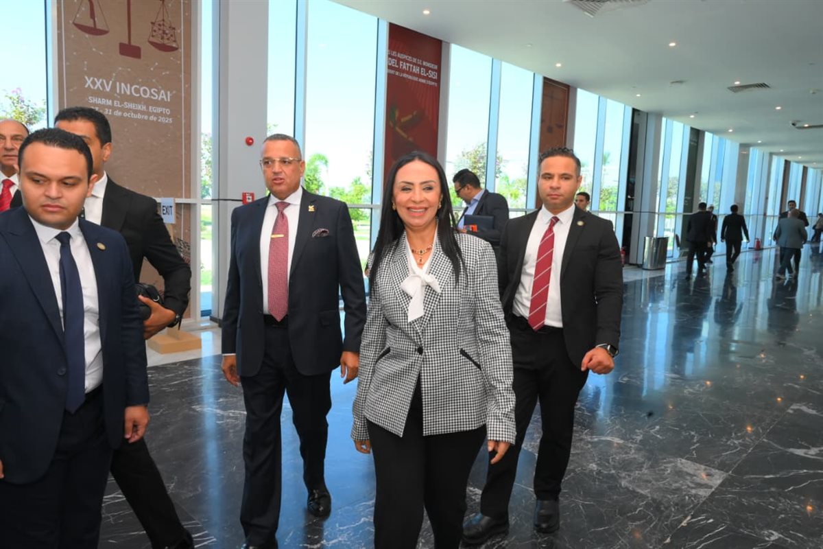 وزيرة التضامن تتفقد جناح معرض ديارنا على هامش فعاليات المؤتمر الدولي الإنكوساي25 بشرم الشيخ
