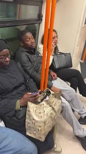 التيك توكر البريطاني <span style=