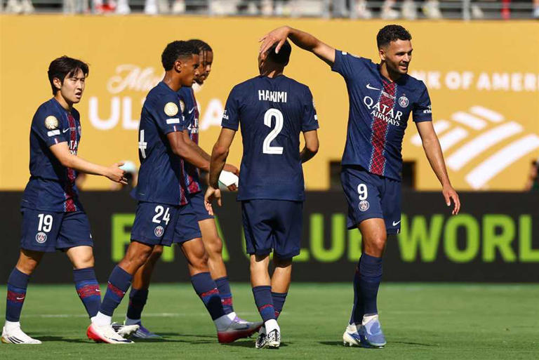 القنوات الناقلة لمشاهدة بث مباشر مباراة باريس سان جيرمان ولوريان الآن في الدوري الفرنسي