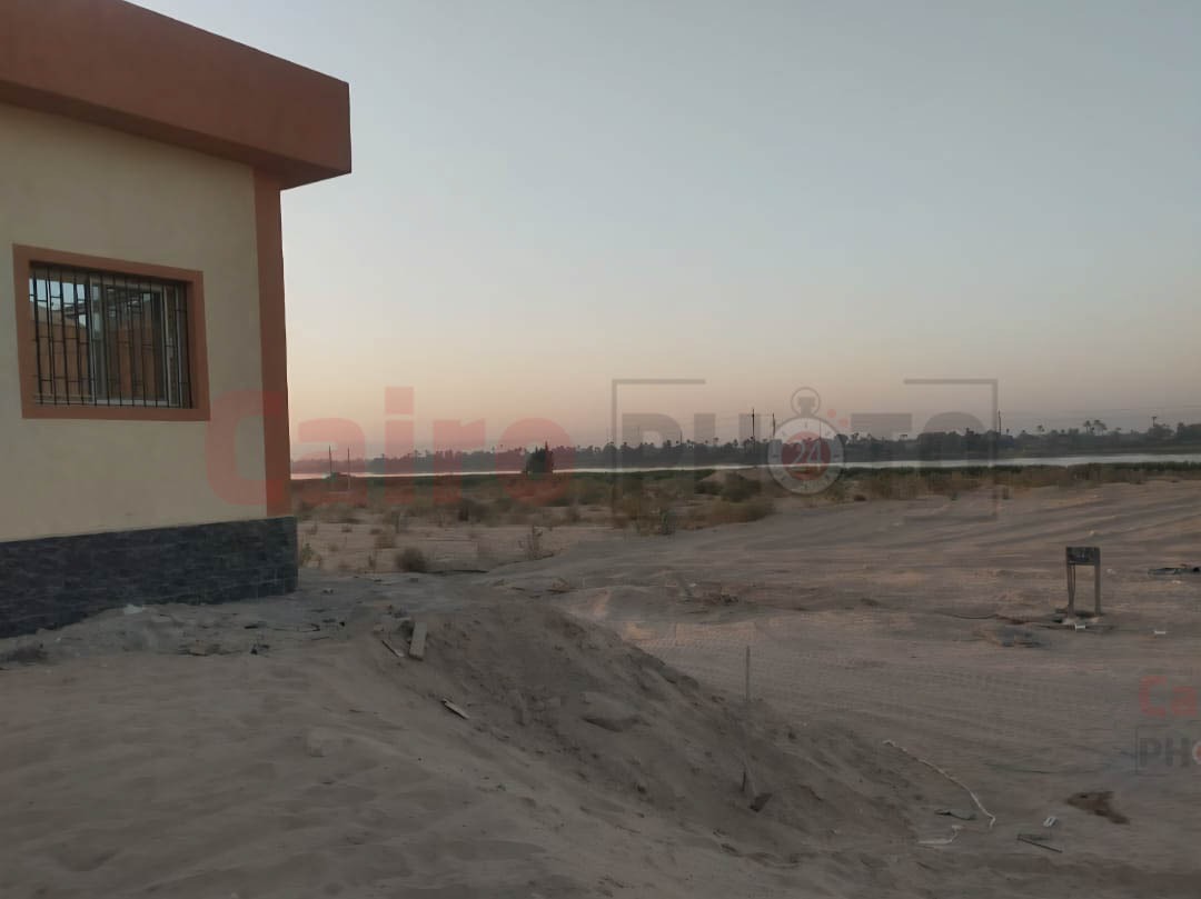 بعد مصرع 4 عمال.. ننشر أول صور من مكان واقعة الصعق الكهربائي في جبال قنا 