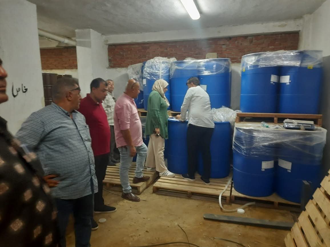 ضبط 20 طن مواد مجهولة داخل مخزن غير مرخص لصناعة الحلاوة الطحينية بالمنوفية