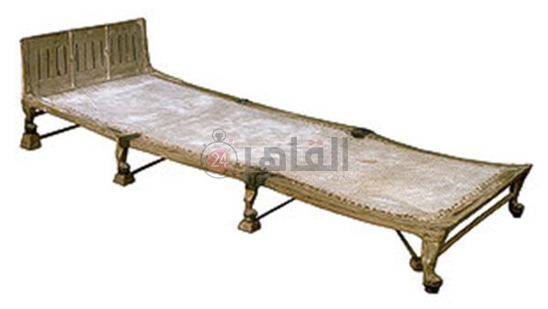 أول سرير قابل للطي في التاريخ قبل التكنولوجيا