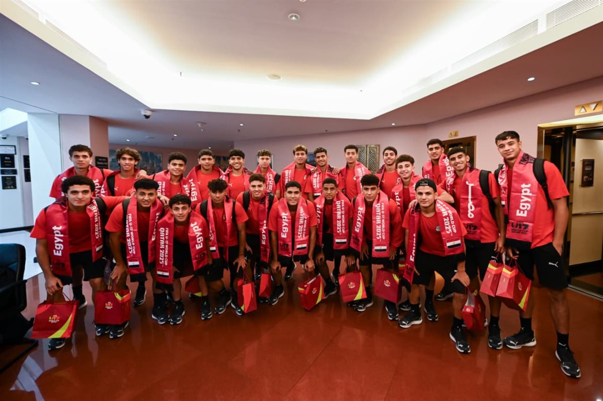 وصول بعثة منتخب الناشئين لمقر إقامتها في قطر (7)