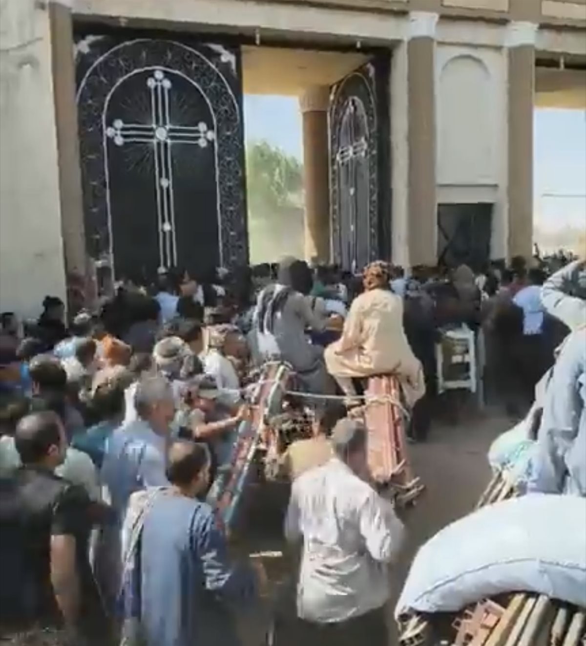 افتتاح أبواب دير مارجرجس للتخييم