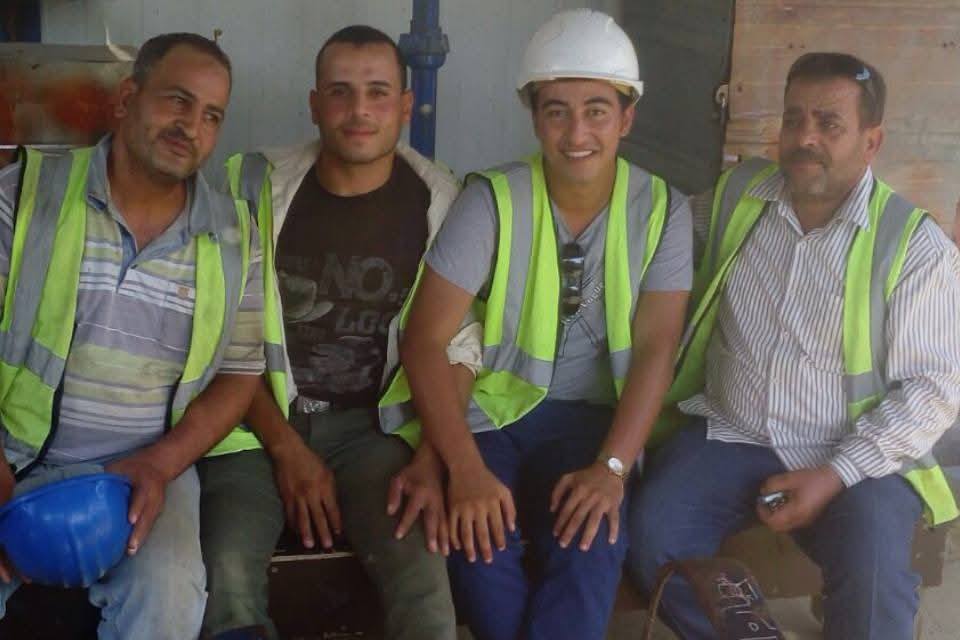 المهندش جورج وزملائه 