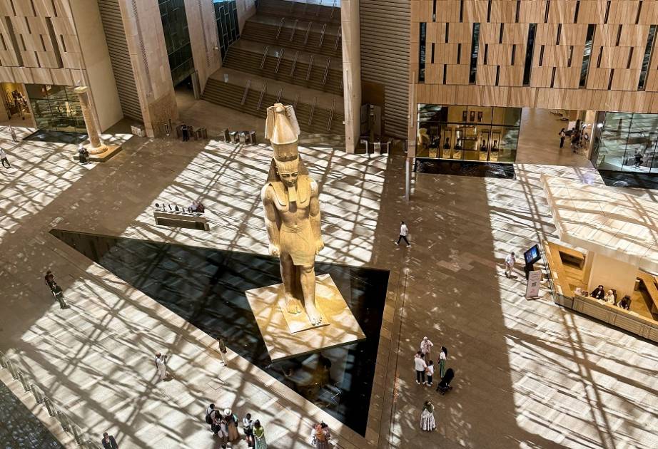صور تمثال رمسيس الثاني داخل المتحف المصري الكبير