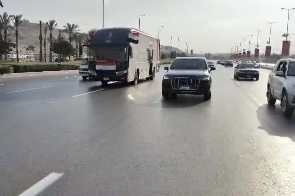 محافظة الجيزة تطلق حافلات تجوب الشوارع احتفالًا بافتتاح المتحف المصري الكبير 🇪🇬<br> 