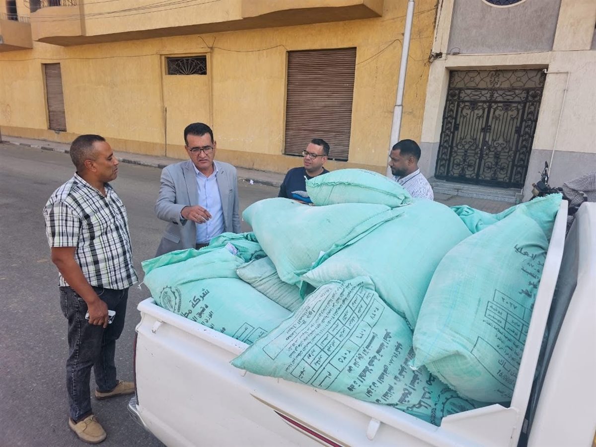 ضبط طن دقيق تمويني مدعم بالأقصر 