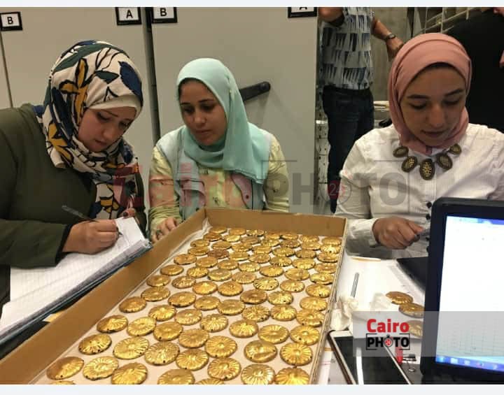 خلية نحل داخل المتحف المصري الكبير قبل ساعة واحدة من الافتتاح التاريخي