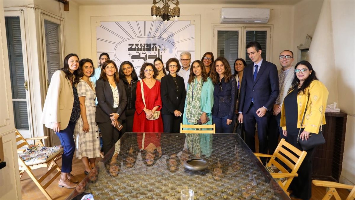 وزيرة الثقافة الفرنسية تزور ستوديوهات يوسف شاهين على هامش احتفالية المتحف المصري الكبير