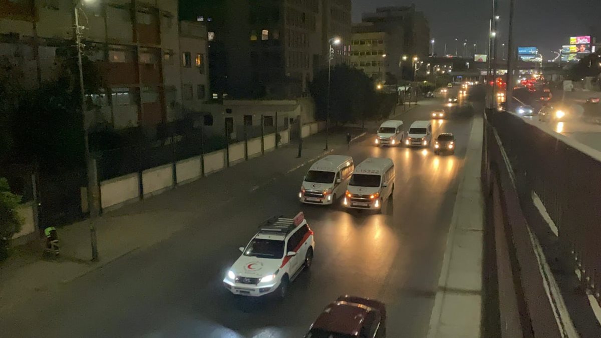 الهلال الأحمر المصري ينتشر بفرق الاستجابة للطوارئ لتأمين التجمعات الخاصة بعرض افتتاح المتحف المصري الكبير