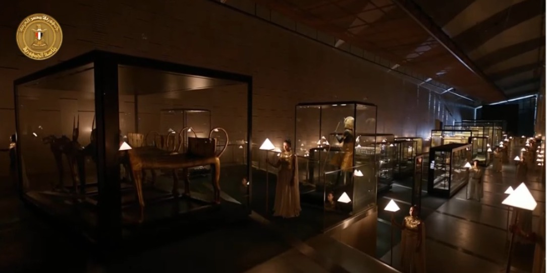 القطع الأثرية للملك توت عنخ آمون