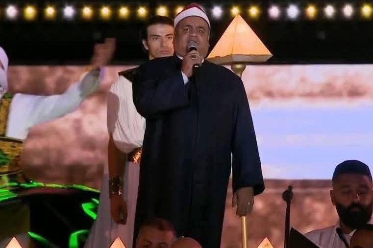  الشيخ إيهاب يونس المنشد الديني المشارك في حفل افتتاح المتحف المصري الكبير