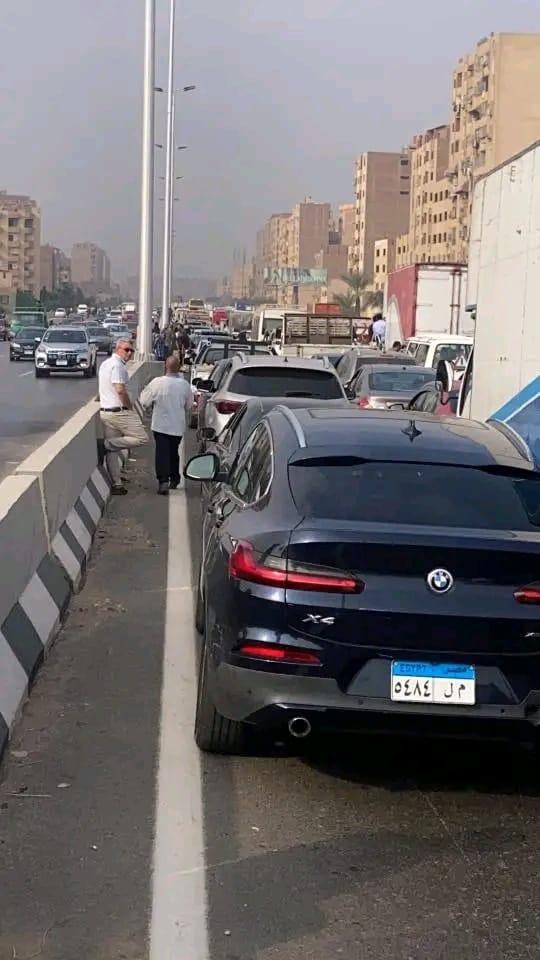 <strong>تكدس مروري أعلى الطريق الدائري</strong>