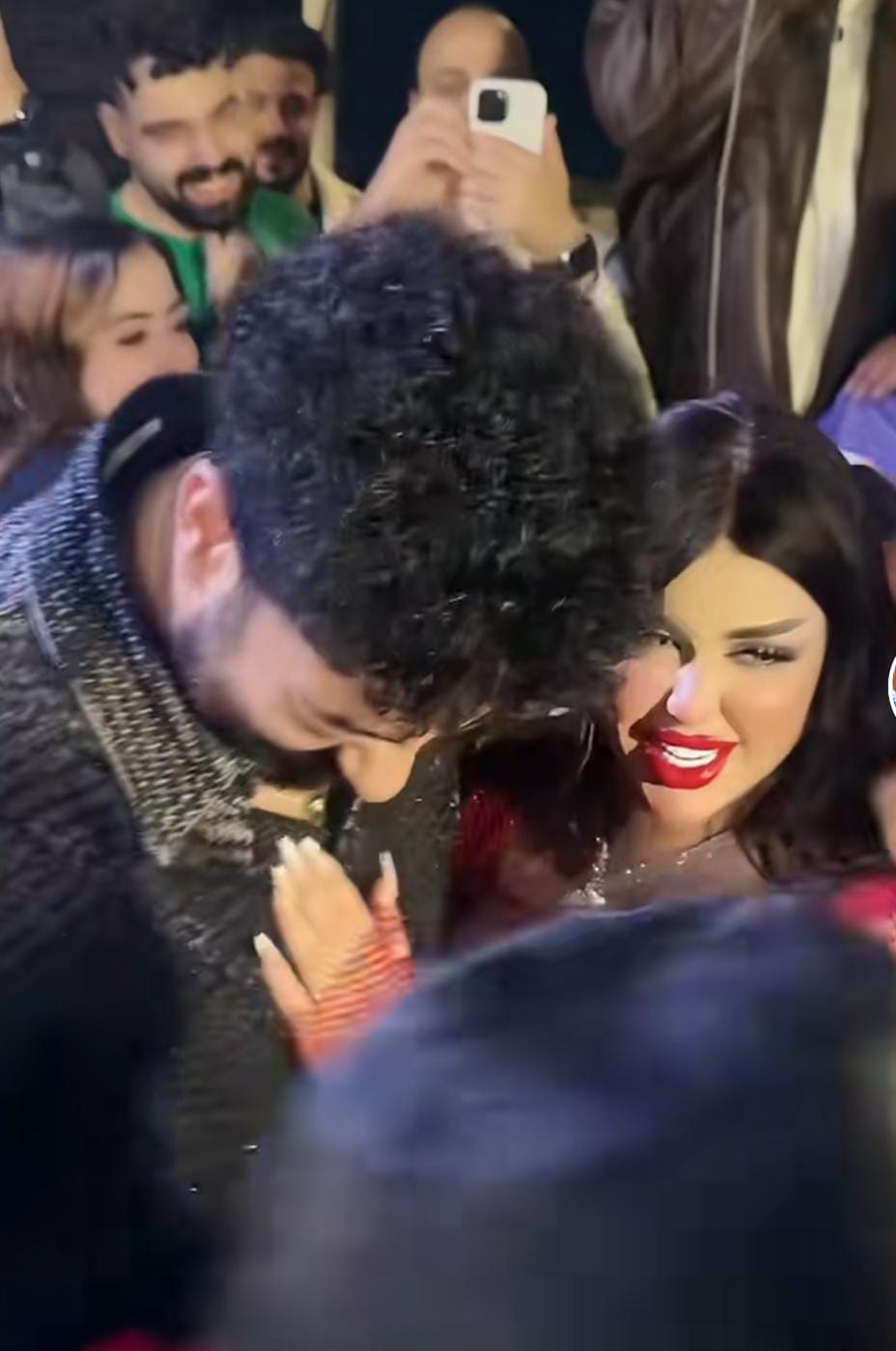 عودة المطرب إسماعيل الليثي لـ زوجته شيماء سعيد