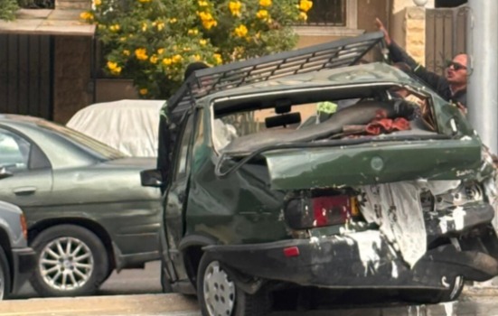  حادث تصادم سيارتين