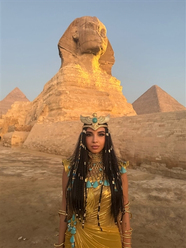 سلمى أبو ضيف في حفل افتتاح المتحف المصري الكبير