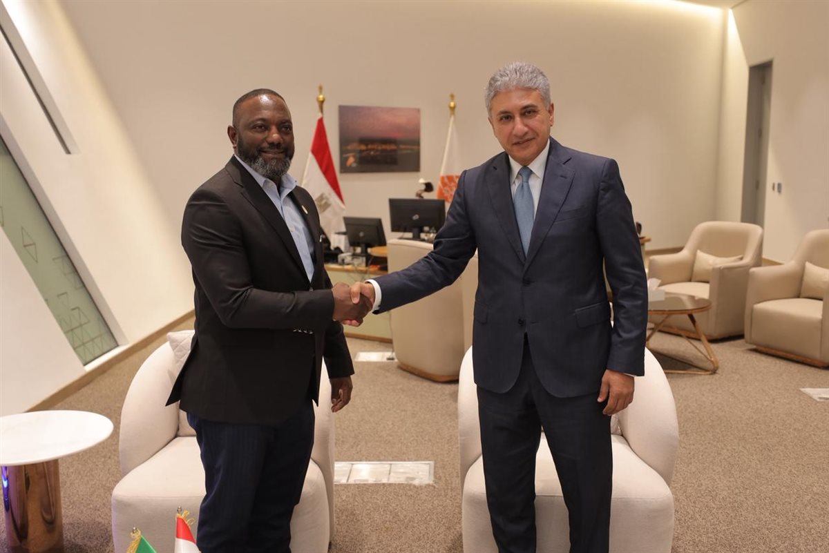 وزير السياحة والآثار يلتقي نظيره الزامبي