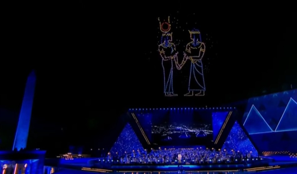 عروض ضوئية مبهرة في افتتاح المتحف المصري الكبير تعيد روح الملوك إلى السماء