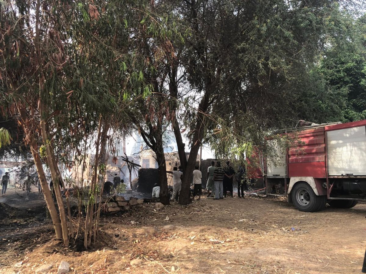 حريق يلتهم 4 أحواش مواشٍ بقرية الكولة في سوهاج