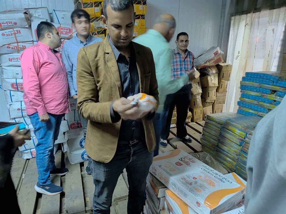 الرقابة التموينية بالأقصر تضبط دواجن فاسدة