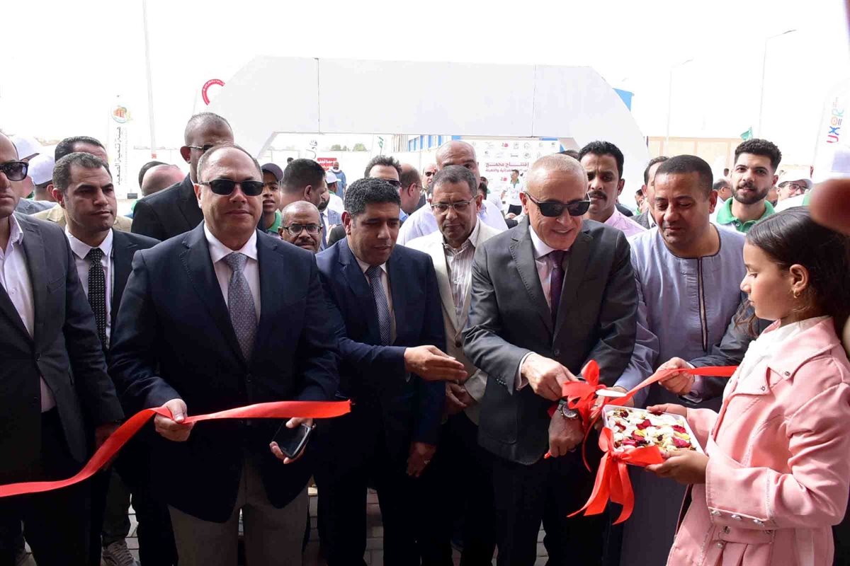 محافظ الأقصر يفتتح عددا من المشروعات التنموية 