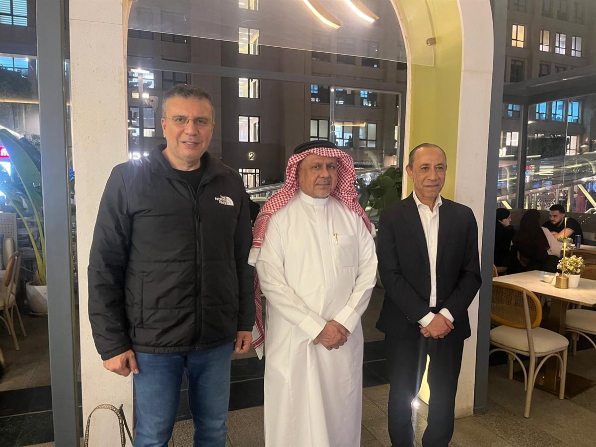 الدكتور عمرو الليثي والدكتور صالح بن إبراهيم بابعير