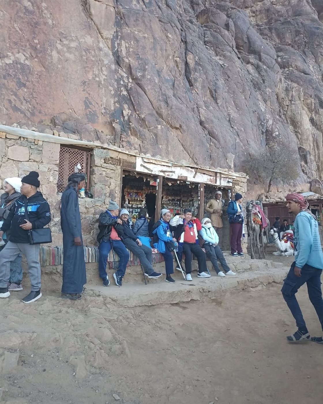 إقبال كبير من السائحين على زيارة المقدسات الدينية بسانت كاترين