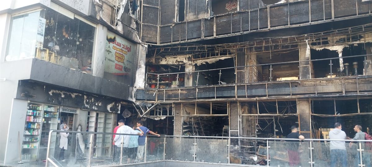 جانب من الحريق