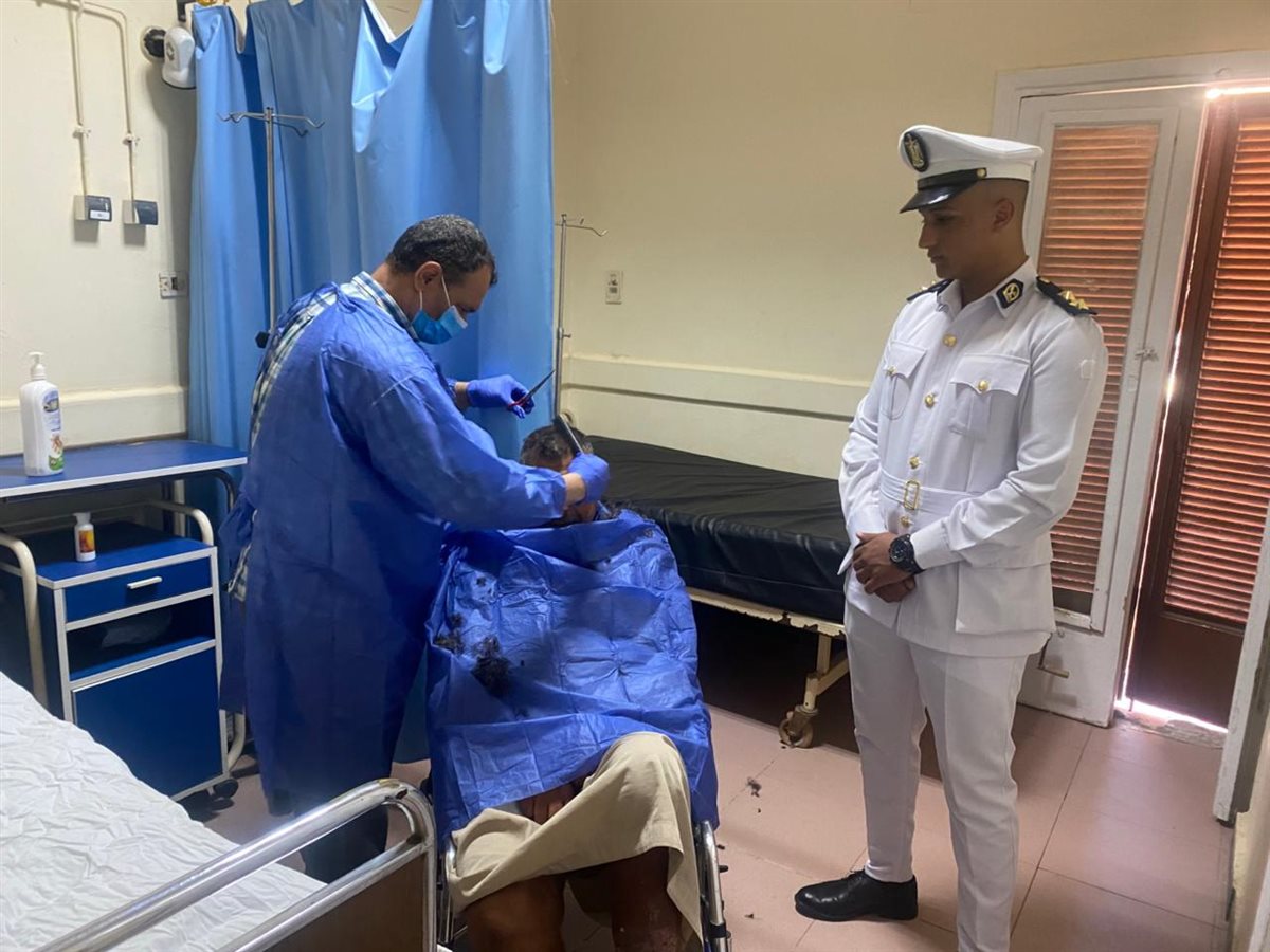 باع بيته بسبب ضائقة مالية.. أمن الفيوم ينقذ مسنا يعيش بلا مأوى 