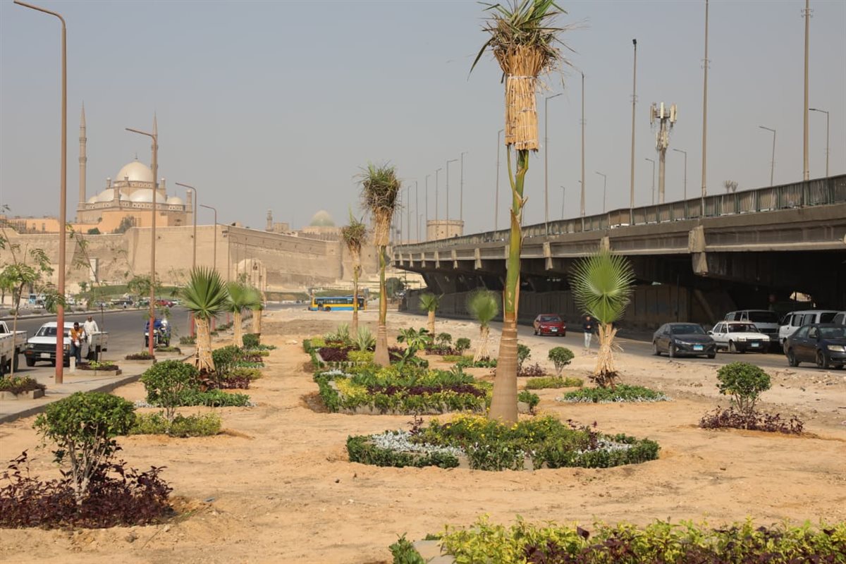 محافظ القاهرة يجري جولة تفقدية بحى الخليفة لمتابعة أعمال التطوير الجارية