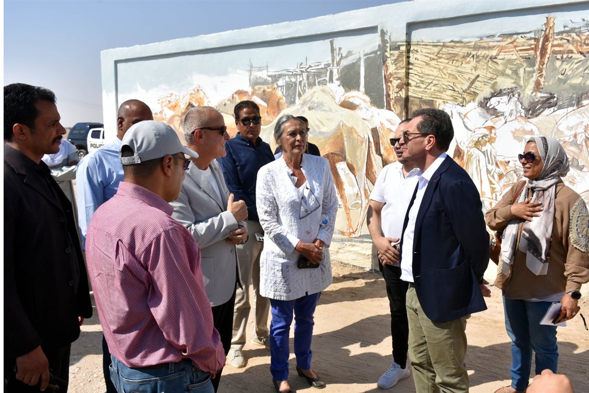 محافظ الأقصر والسفير الفرنسي 