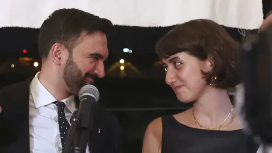 صور زهران ممداني وزوجته