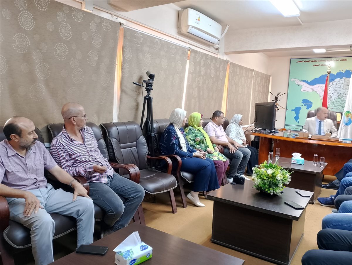 بعد توليه منصبه.. رئيس مياه الفيوم يعقد أول اجتماع مع رؤساء القطاعات ومديري العموم