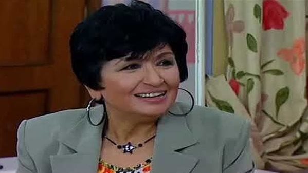 <strong>الفنانة إنعام الجريتلي</strong>