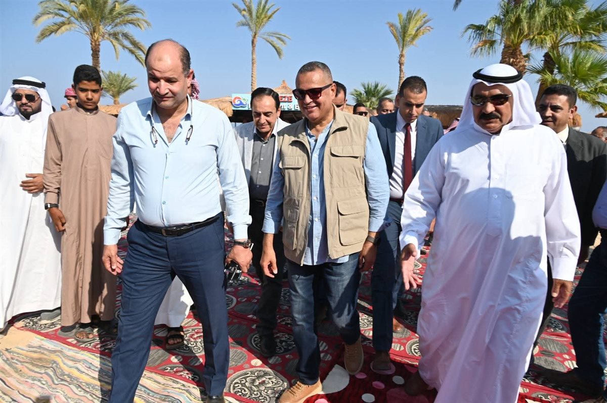 محافظ جنوب سيناء يلتقي أهالي مدينتي نويبع ودهب