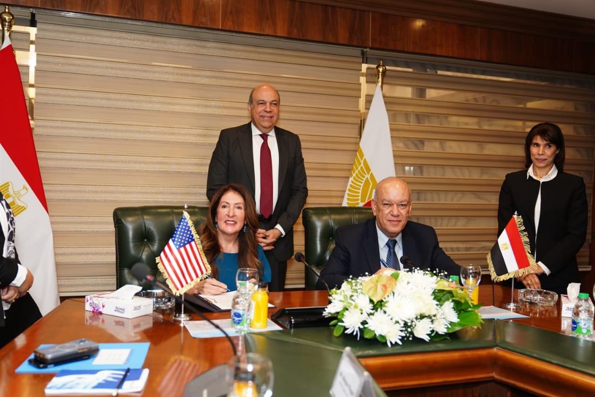 الدكتور سامح الحفني وزير الطيران المدني