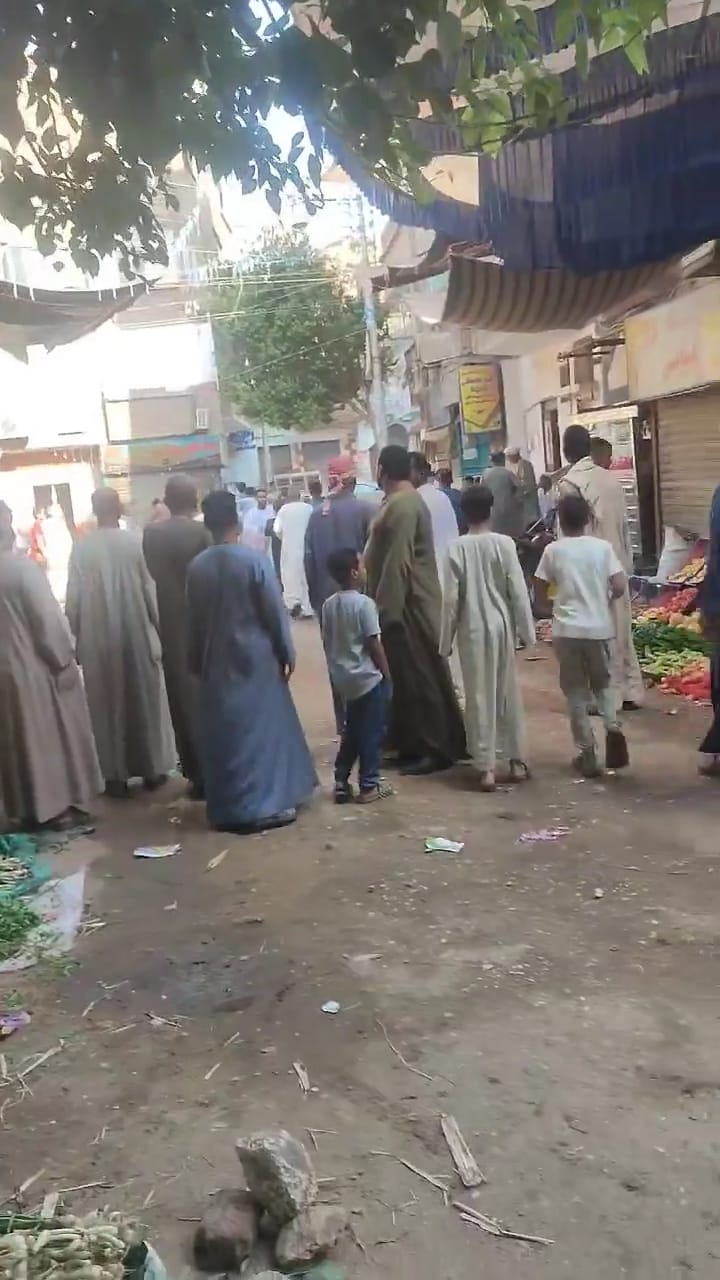 إصابة شخص في مشاجرة بين بائعي الخضار