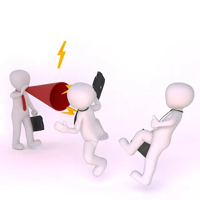 عقوبة السب والقذف في مواقع التواصل الاجتماعي