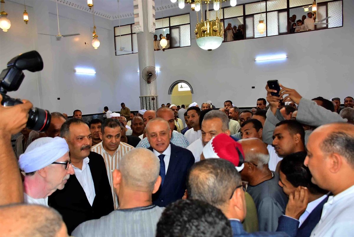 محافظ الأقصر يفتتح مسجد جديد 