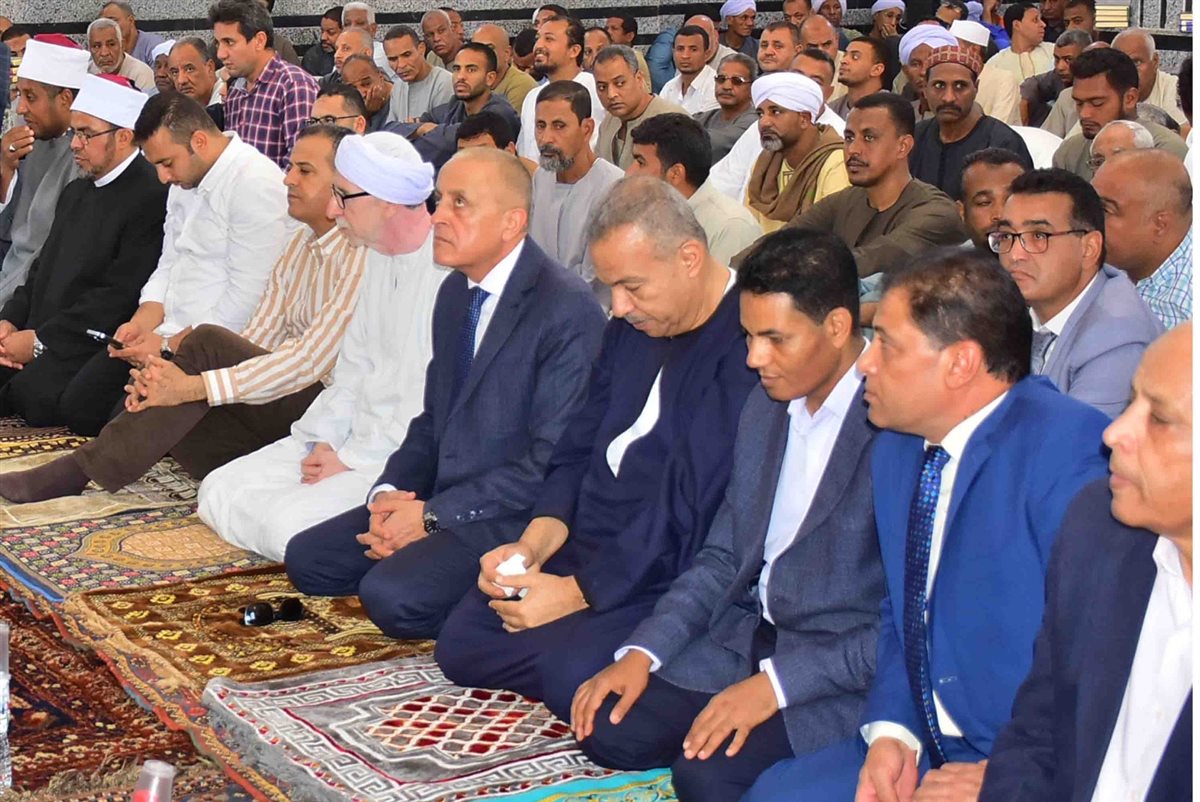 محافظ الأقصر يفتتح مسجد جديد 