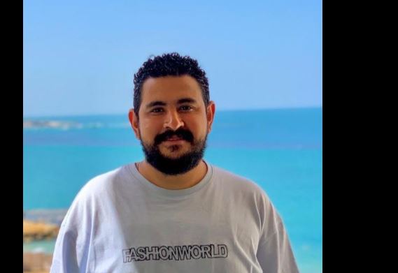 زوجة تبحث عن فرصة جديدة لزوجها وتثير تفاعلًا واسعًا على مواقع التواصل