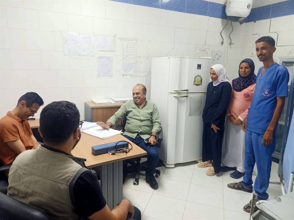 جانب من جولة وكيل وزارة الصحة